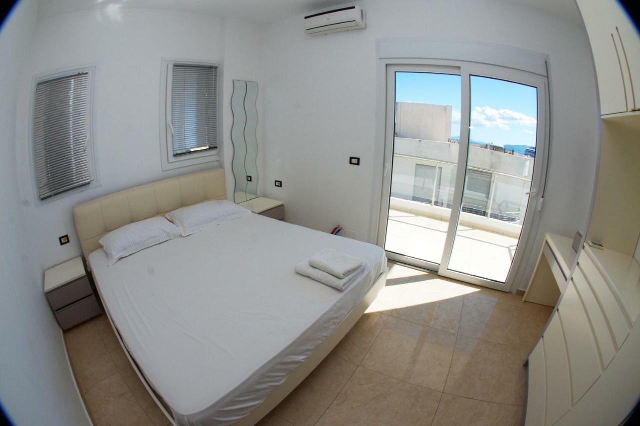 Azzura Flats Apartment Sarande Exterior photo