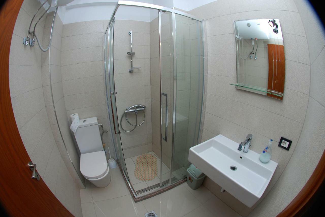 Azzura Flats Apartment Sarande Exterior photo